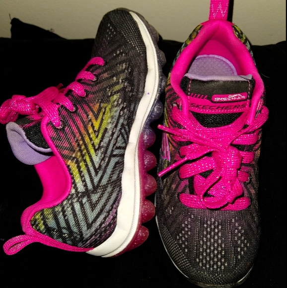 BEYOND Comfy Lit'l Girls Skechers 10.5t! - Picture 2 of 10
